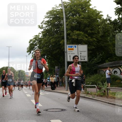 29.06.2025 - hella hamburg halbmarathon Yannick Fuchs http://msf.ph/oto/8352894 29.06.2025 10:52:53 20KM 1285, 1642, 1946, 1951, 2027, 2677, 2855, 5084, 5347, 5633, 6202, 6208, 6636, 6860, 6997, 7476, 8290, 8392, 8929, 9156, 9353, 9655, 9835, 10036, 10539, 10915, 12809, 13407, 14375, 14631, 14914, 15240, 15263, 15824, 16160, 16206, 16409, 16563, 16922, 16924, 17017, 17346, 17782, 17810, 17839, 17852, 17931, 18112, 18153, 18232, 18266, 18327, 18556, 18682, 18730, 18833, 18954, 19002, 19003 meine-sportfotos.de