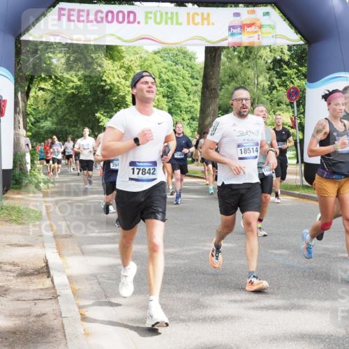 29.06.2025 - hella hamburg halbmarathon MichiJ http://msf.ph/oto/8352914 29.06.2025 10:41:30 Zwischen KM18-KM19 1496, 1628, 2561, 4419, 7129, 8285, 8449, 10191, 10192, 11068, 11231, 11747, 13988, 15169, 15300, 15856, 16574, 16985, 17261, 17842, 18514, 18612 meine-sportfotos.de