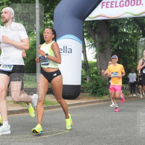 29.06.2025 - hella hamburg halbmarathon KatJ http://msf.ph/oto/8352924 29.06.2025 10:21:32 Zwischen KM18-KM19 1686, 5070, 7965 meine-sportfotos.de