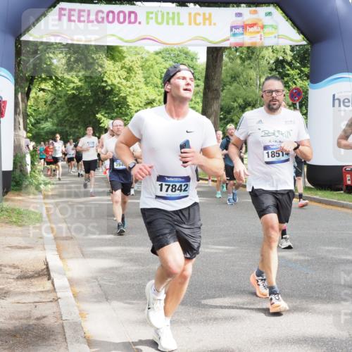 29.06.2025 - hella hamburg halbmarathon MichiJ http://msf.ph/oto/8352966 29.06.2025 10:41:31 Zwischen KM18-KM19 1496, 1628, 2561, 3945, 4419, 7129, 8285, 8449, 8772, 8798, 10191, 10192, 11231, 13988, 15169, 15300, 15838, 16574, 16630, 16985, 17261, 17842, 18514, 18612 meine-sportfotos.de