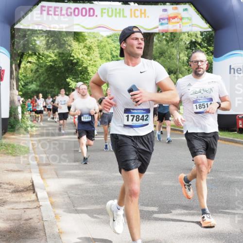 29.06.2025 - hella hamburg halbmarathon MichiJ http://msf.ph/oto/8352991 29.06.2025 10:41:31 Zwischen KM18-KM19 1496, 1628, 2561, 3945, 4419, 7129, 8285, 8449, 8772, 8798, 10191, 10192, 11231, 13988, 15169, 15300, 15838, 16574, 16630, 16985, 17261, 17842, 18514, 18612 meine-sportfotos.de