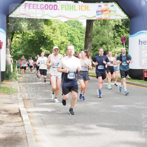 29.06.2025 - hella hamburg halbmarathon MichiJ http://msf.ph/oto/8353095 29.06.2025 10:41:32 Zwischen KM18-KM19 2561, 3945, 4419, 6260, 7129, 7973, 8285, 8449, 8772, 8798, 10191, 10192, 11231, 12489, 13912, 13988, 15169, 15300, 15838, 16574, 16630, 17261, 17842, 18514, 18612 meine-sportfotos.de