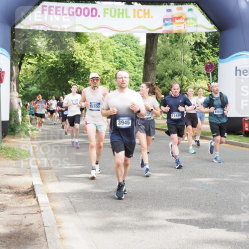 29.06.2025 - hella hamburg halbmarathon MichiJ http://msf.ph/oto/8353105 29.06.2025 10:41:32 Zwischen KM18-KM19 2561, 3945, 4419, 6260, 7129, 7973, 8285, 8449, 8772, 8798, 10191, 10192, 11231, 12489, 13912, 13988, 15169, 15300, 15838, 16574, 16630, 17261, 17842, 18514, 18612 meine-sportfotos.de