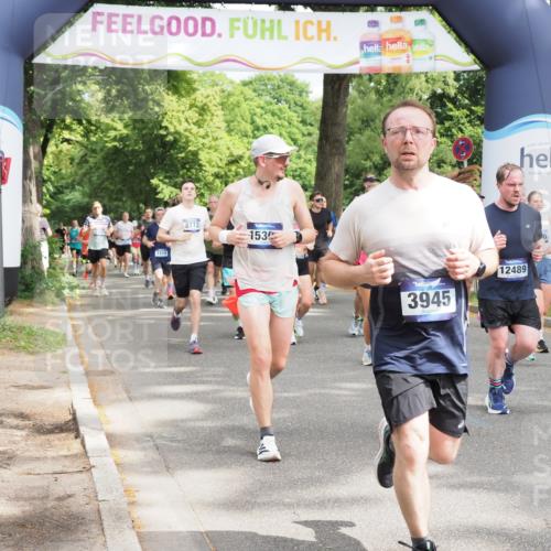 29.06.2025 - hella hamburg halbmarathon MichiJ http://msf.ph/oto/8353129 29.06.2025 10:41:33 Zwischen KM18-KM19 1410, 2561, 3945, 4419, 6260, 7129, 7973, 8285, 8449, 8772, 8798, 10191, 10192, 11231, 12489, 13912, 13988, 15300, 15838, 16047, 16110, 16574, 16630, 17261, 17842, 18514, 18612 meine-sportfotos.de