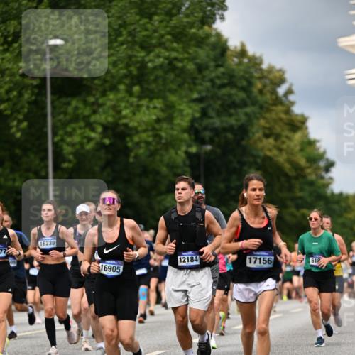 29.06.2025 - hella hamburg halbmarathon Dr. Thomas Lammeyer http://msf.ph/oto/8353178 29.06.2025 10:40:50 Kennedybrücke 1008, 1010, 1224, 3401, 3699, 3895, 4245, 5171, 5246, 5540, 5747, 5789, 5809, 5919, 6184, 6359, 6417, 7632, 7773, 8530, 8581, 8936, 9229, 9295, 9432, 9694, 9701, 9806, 10123, 10487, 10531, 10577, 10984 meine-sportfotos.de