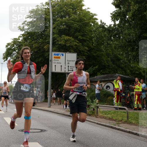 29.06.2025 - hella hamburg halbmarathon Yannick Fuchs http://msf.ph/oto/8353183 29.06.2025 10:52:54 20KM 1285, 1642, 1946, 1951, 2006, 2027, 2677, 2855, 3181, 5084, 5347, 5633, 6202, 6208, 6636, 6860, 6997, 7476, 8290, 8392, 8929, 9156, 9353, 9655, 9835, 10036, 10539, 10915, 12809, 13407, 14375, 14631, 14914, 15240, 15263, 15824, 16160, 16206, 16409, 16563, 16922, 16924, 17017, 17346, 17782, 17810, 17839, 17852, 17931, 18112, 18153, 18232, 18266, 18327, 18556, 18682, 18730, 18833, 18954, 19002, 19003 meine-sportfotos.de