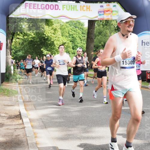 29.06.2025 - hella hamburg halbmarathon MichiJ http://msf.ph/oto/8353216 29.06.2025 10:41:34 Zwischen KM18-KM19 1410, 3791, 3945, 4419, 6260, 7129, 7973, 8285, 8449, 8772, 8798, 11231, 12362, 12489, 13912, 13988, 15300, 15838, 16047, 16110, 16574, 16630, 17261, 17842, 18514, 18612 meine-sportfotos.de