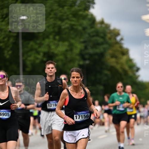 29.06.2025 - hella hamburg halbmarathon Dr. Thomas Lammeyer http://msf.ph/oto/8353247 29.06.2025 10:40:52 Kennedybrücke 1008, 1010, 1224, 1948, 2811, 3401, 3699, 3895, 4245, 5171, 5540, 5747, 5789, 5809, 5919, 6184, 6359, 6417, 7632, 7773, 8530, 8581, 8936, 8937, 9229, 9432, 9694, 9701, 9806, 10123, 10487, 10531, 10577, 10984 meine-sportfotos.de