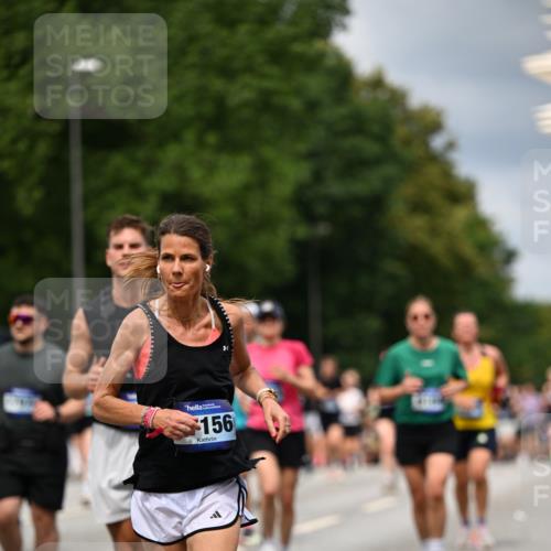 29.06.2025 - hella hamburg halbmarathon Dr. Thomas Lammeyer http://msf.ph/oto/8353288 29.06.2025 10:40:52 Kennedybrücke 1008, 1010, 1224, 1948, 2811, 3401, 3699, 3895, 4245, 5171, 5540, 5747, 5789, 5809, 5919, 6184, 6359, 6417, 7632, 7773, 8530, 8581, 8936, 8937, 9229, 9432, 9694, 9701, 9806, 10123, 10487, 10531, 10577, 10984 meine-sportfotos.de