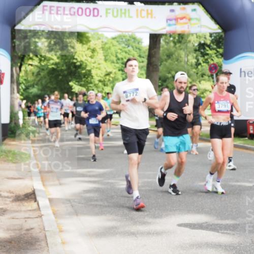 29.06.2025 - hella hamburg halbmarathon MichiJ http://msf.ph/oto/8353305 29.06.2025 10:41:34 Zwischen KM18-KM19 1410, 3791, 3945, 4419, 6260, 7129, 7973, 8285, 8449, 8772, 8798, 11231, 12362, 12489, 13912, 13988, 15300, 15838, 16047, 16110, 16574, 16630, 17261, 17842, 18514, 18612 meine-sportfotos.de
