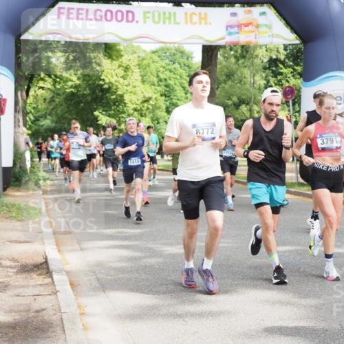 29.06.2025 - hella hamburg halbmarathon MichiJ http://msf.ph/oto/8353343 29.06.2025 10:41:35 Zwischen KM18-KM19 1410, 2354, 3791, 3945, 4419, 4903, 6260, 7973, 8285, 8394, 8449, 8514, 8772, 8798, 11231, 12362, 12489, 13912, 15300, 15838, 16047, 16110, 16574, 16630, 17734, 17842, 18514, 18612, 19177 meine-sportfotos.de