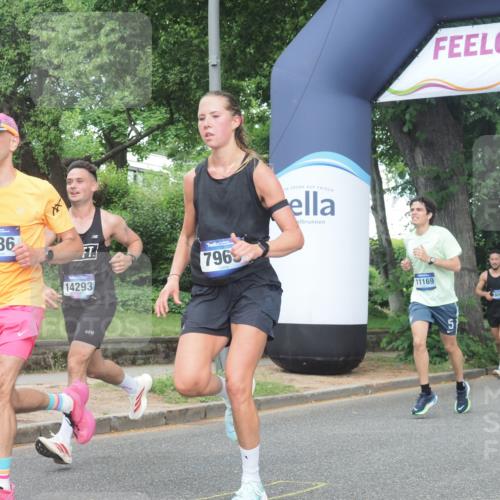 29.06.2025 - hella hamburg halbmarathon KatJ http://msf.ph/oto/8353424 29.06.2025 10:21:33 Zwischen KM18-KM19 1686, 5070, 7965 meine-sportfotos.de