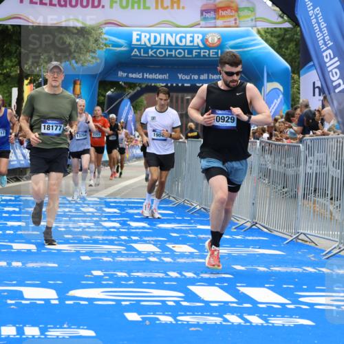 29.06.2025 - hella hamburg halbmarathon Strokosch-Dieckow http://msf.ph/oto/8353443 29.06.2025 10:31:06 Ziel 3201, 5826, 10017, 10298, 10929, 12232, 13754, 18177 meine-sportfotos.de