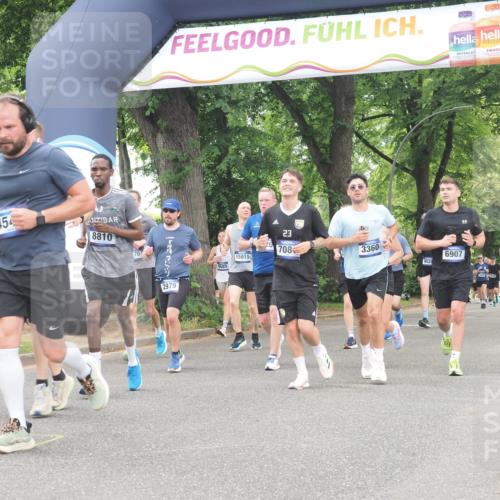 29.06.2025 - hella hamburg halbmarathon KatJ http://msf.ph/oto/8353463 29.06.2025 10:51:25 Zwischen KM18-KM19 1194, 1702, 1992, 2298, 2782, 2979, 4542, 6585, 6907, 6908, 7081, 8520, 8561 meine-sportfotos.de