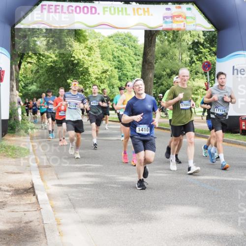 29.06.2025 - hella hamburg halbmarathon MichiJ http://msf.ph/oto/8353479 29.06.2025 10:41:36 Zwischen KM18-KM19 1410, 2354, 3791, 3945, 4419, 4903, 6260, 7973, 8285, 8394, 8449, 8514, 8772, 8798, 11184, 11231, 12362, 12489, 13912, 15300, 15838, 16047, 16110, 16574, 16630, 17734, 17803, 17842, 18514, 19177 meine-sportfotos.de