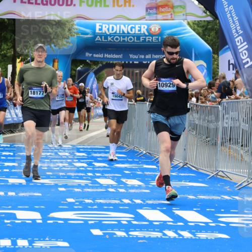 29.06.2025 - hella hamburg halbmarathon Strokosch-Dieckow http://msf.ph/oto/8353486 29.06.2025 10:31:06 Ziel 3201, 5826, 10017, 10298, 10929, 12232, 13754, 18177 meine-sportfotos.de