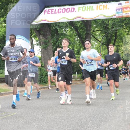 29.06.2025 - hella hamburg halbmarathon KatJ http://msf.ph/oto/8353491 29.06.2025 10:51:26 Zwischen KM18-KM19 1194, 1702, 1992, 2298, 2782, 2979, 4542, 6585, 6907, 6908, 7081, 8520, 8561 meine-sportfotos.de