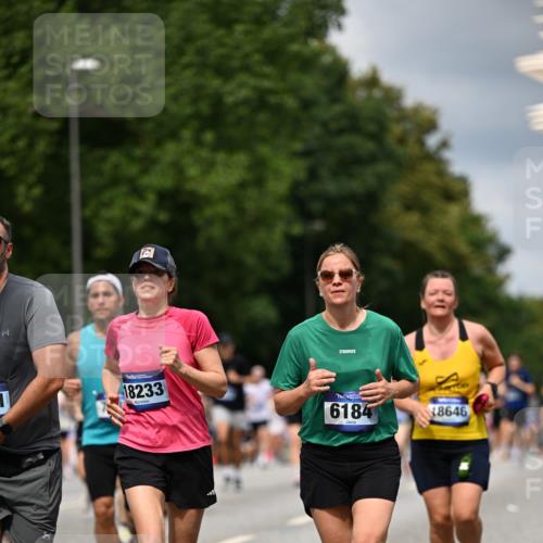 29.06.2025 - hella hamburg halbmarathon Dr. Thomas Lammeyer http://msf.ph/oto/8353583 29.06.2025 10:40:55 Kennedybrücke 1008, 1010, 1224, 1948, 2811, 3398, 3401, 3428, 3699, 3895, 4245, 5171, 5540, 5747, 5789, 5809, 6184, 6359, 6417, 7632, 7773, 8530, 8581, 8936, 8937, 9432, 9694, 9806, 9918, 10123, 10487, 10531, 10577, 10984 meine-sportfotos.de