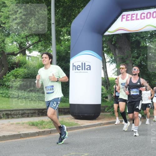 29.06.2025 - hella hamburg halbmarathon KatJ http://msf.ph/oto/8353687 29.06.2025 10:21:34 Zwischen KM18-KM19 1686, 5070, 7965 meine-sportfotos.de