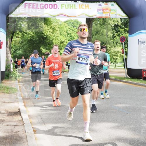 29.06.2025 - hella hamburg halbmarathon MichiJ http://msf.ph/oto/8353756 29.06.2025 10:41:38 Zwischen KM18-KM19 1327, 1410, 2354, 3791, 3945, 4903, 5319, 6260, 7973, 8394, 8514, 8772, 8798, 11184, 11231, 12362, 12489, 13912, 14948, 15838, 16047, 16110, 16630, 17734, 17803, 19177 meine-sportfotos.de