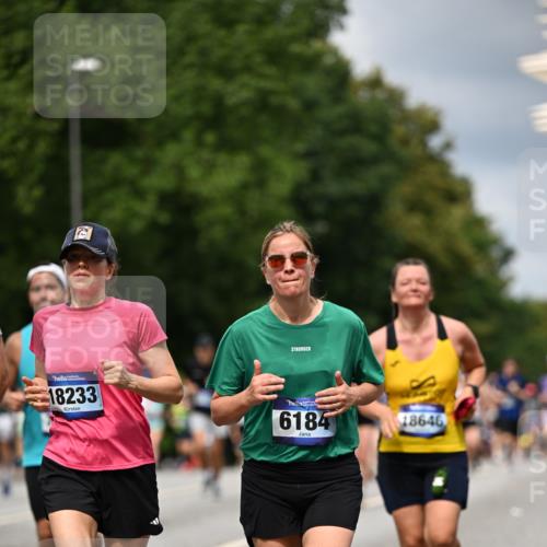 29.06.2025 - hella hamburg halbmarathon Dr. Thomas Lammeyer http://msf.ph/oto/8353794 29.06.2025 10:40:56 Kennedybrücke 1008, 1010, 1224, 1948, 2811, 3398, 3401, 3428, 3699, 3895, 4245, 5171, 5540, 5747, 5789, 5809, 6184, 6359, 6417, 7632, 7773, 8530, 8581, 8936, 8937, 9432, 9806, 9918, 10123, 10487, 10531, 10577, 10984 meine-sportfotos.de