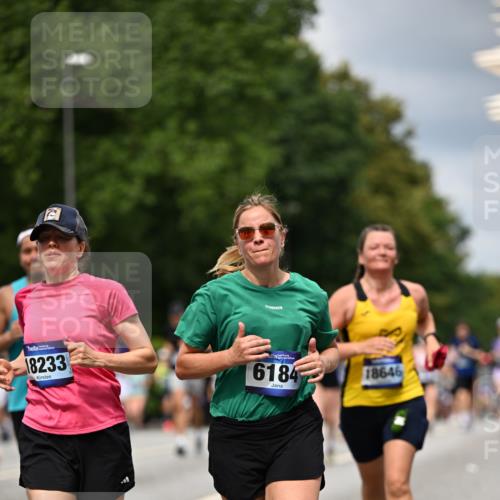 29.06.2025 - hella hamburg halbmarathon Dr. Thomas Lammeyer http://msf.ph/oto/8353861 29.06.2025 10:40:56 Kennedybrücke 1008, 1010, 1224, 1948, 2811, 3398, 3401, 3428, 3699, 3895, 4245, 5171, 5540, 5747, 5789, 5809, 6184, 6359, 6417, 7632, 7773, 8530, 8581, 8936, 8937, 9432, 9806, 9918, 10123, 10487, 10531, 10577, 10984 meine-sportfotos.de