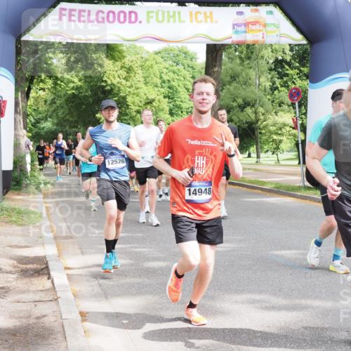 29.06.2025 - hella hamburg halbmarathon MichiJ http://msf.ph/oto/8353890 29.06.2025 10:41:39 Zwischen KM18-KM19 1327, 1410, 2354, 3791, 3945, 4903, 5319, 6260, 7973, 8394, 8514, 8772, 8798, 11184, 12362, 12489, 12526, 13912, 14948, 15838, 16047, 16110, 16630, 16868, 17734, 17803, 19177 meine-sportfotos.de