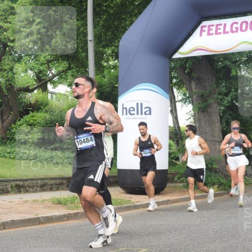 29.06.2025 - hella hamburg halbmarathon KatJ http://msf.ph/oto/8353903 29.06.2025 10:21:35 Zwischen KM18-KM19 1686, 5070, 7965 meine-sportfotos.de