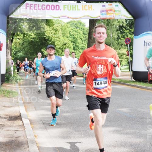 29.06.2025 - hella hamburg halbmarathon MichiJ http://msf.ph/oto/8353955 29.06.2025 10:41:39 Zwischen KM18-KM19 1327, 1410, 2354, 3791, 3945, 4903, 5319, 6260, 7973, 8394, 8514, 8772, 8798, 11184, 12362, 12489, 12526, 13912, 14948, 15838, 16047, 16110, 16630, 16868, 17734, 17803, 19177 meine-sportfotos.de