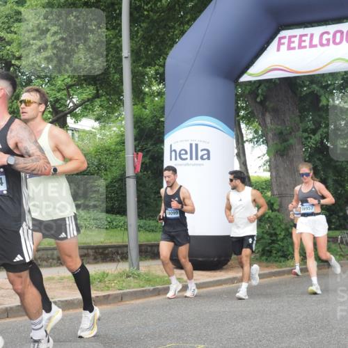 29.06.2025 - hella hamburg halbmarathon KatJ http://msf.ph/oto/8353964 29.06.2025 10:21:36 Zwischen KM18-KM19 1686, 5070, 7965 meine-sportfotos.de