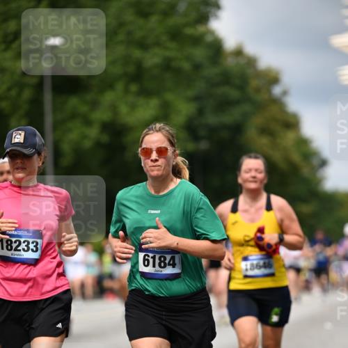 29.06.2025 - hella hamburg halbmarathon Dr. Thomas Lammeyer http://msf.ph/oto/8353988 29.06.2025 10:40:56 Kennedybrücke 1008, 1010, 1224, 1948, 2811, 3398, 3401, 3428, 3699, 3895, 4245, 5171, 5540, 5747, 5789, 5809, 6184, 6359, 6417, 7632, 7773, 8530, 8581, 8936, 8937, 9432, 9806, 9918, 10123, 10487, 10531, 10577, 10984 meine-sportfotos.de