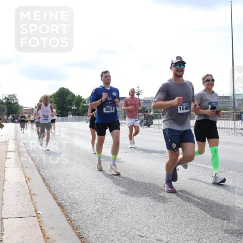 29.06.2025 - hella hamburg halbmarathon Lena Gebhardt http://msf.ph/oto/8354017 29.06.2025 10:13:52 Lombardsbrücke 10977, 45, 4001, 15085, 1131, 1194, 1480, 1890, 2055, 2359, 2721, 2904, 2987, 4001, 4032, 4187, 4795, 4950, 4962, 5232, 5546, 5631, 5719, 6026, 6287, 6710, 6717, 6724, 7446, 7447, 7460, 7462, 7913, 8057, 8279, 8673, 9128, 9612, 9631, 9886, 10442, 10443, 10977, 11441, 11987, 12313, 12797, 12928, 12929, 12938, 13331, 13788, 13928, 15085, 15482, 15663, 15721, 15722, 15840, 16491, 17439, 17472, 17985, 18041, 18222, 18231, 18236, 18239 meine-sportfotos.de