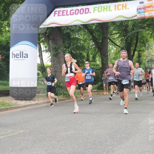 29.06.2025 - hella hamburg halbmarathon KatJ http://msf.ph/oto/8354180 29.06.2025 10:51:33 Zwischen KM18-KM19 1863, 2298, 2782, 3039, 5396, 6585, 7042 meine-sportfotos.de