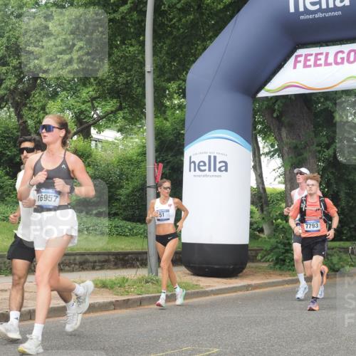29.06.2025 - hella hamburg halbmarathon KatJ http://msf.ph/oto/8354199 29.06.2025 10:21:38 Zwischen KM18-KM19 51, 1686, 7793, 7965 meine-sportfotos.de
