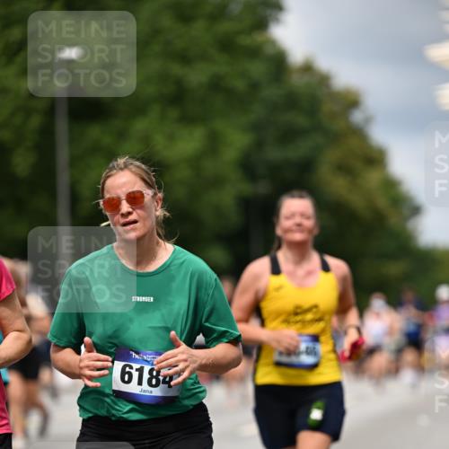 29.06.2025 - hella hamburg halbmarathon Dr. Thomas Lammeyer http://msf.ph/oto/8354287 29.06.2025 10:40:57 Kennedybrücke 1008, 1010, 1224, 1948, 2072, 2811, 3398, 3401, 3428, 3699, 3895, 4245, 5171, 5540, 5789, 5809, 6184, 6359, 6417, 7632, 7773, 8581, 8936, 8937, 9432, 9806, 9918, 10123, 10487, 10531, 10577, 10862, 10984 meine-sportfotos.de