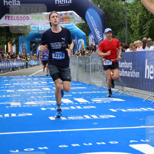 29.06.2025 - hella hamburg halbmarathon Strokosch-Dieckow http://msf.ph/oto/8354359 29.06.2025 10:30:48 Ziel 3379, 7055, 7880, 9381, 9508, 18871 meine-sportfotos.de