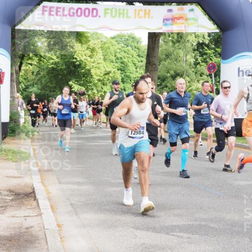 29.06.2025 - hella hamburg halbmarathon MichiJ http://msf.ph/oto/8354468 29.06.2025 10:41:44 Zwischen KM18-KM19 1327, 1815, 2119, 3041, 3256, 5319, 9012, 11184, 12526, 12584, 12961, 14026, 14461, 14638, 14948, 15868, 16375, 16868, 16871, 17087, 17698, 17803, 18268, 18450 meine-sportfotos.de