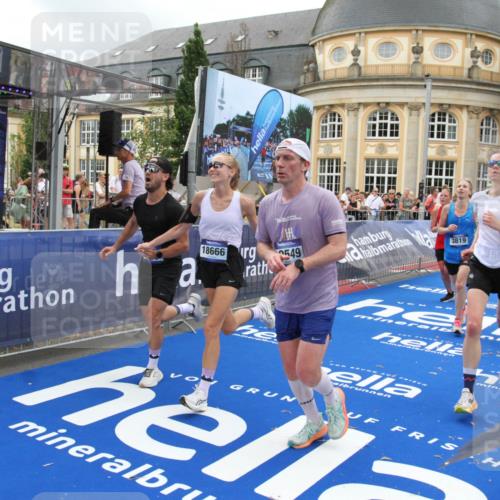 29.06.2025 - hella hamburg halbmarathon Michael Strokosch http://msf.ph/oto/8354516 29.06.2025 10:53:43 Ziel 1502, 2058, 2082, 2518, 2630, 3399, 3819, 5399, 6762, 10549, 10895, 11588, 11589, 11604, 12632, 13865, 14702, 14818, 15061, 15441, 15856, 16092, 17482, 18143, 18514, 18666, 18715 meine-sportfotos.de