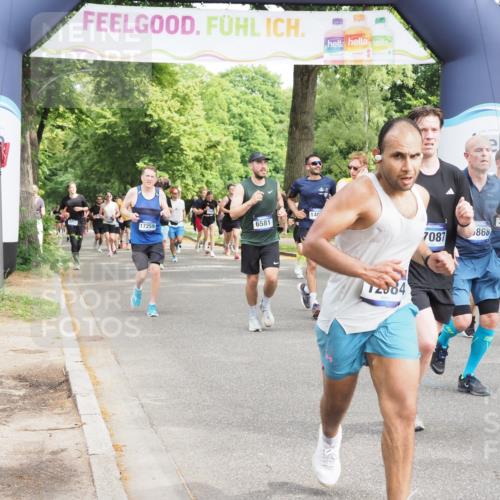 29.06.2025 - hella hamburg halbmarathon MichiJ http://msf.ph/oto/8354564 29.06.2025 10:41:45 Zwischen KM18-KM19 1327, 1815, 2119, 3041, 3256, 5319, 6581, 9012, 12526, 12584, 12961, 14026, 14461, 14638, 14948, 15868, 16375, 16868, 16871, 17087, 17698, 18268, 18450 meine-sportfotos.de