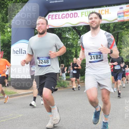 29.06.2025 - hella hamburg halbmarathon KatJ http://msf.ph/oto/8354571 29.06.2025 10:51:36 Zwischen KM18-KM19 1863, 3039, 3182, 3248, 5396, 6100, 7042 meine-sportfotos.de