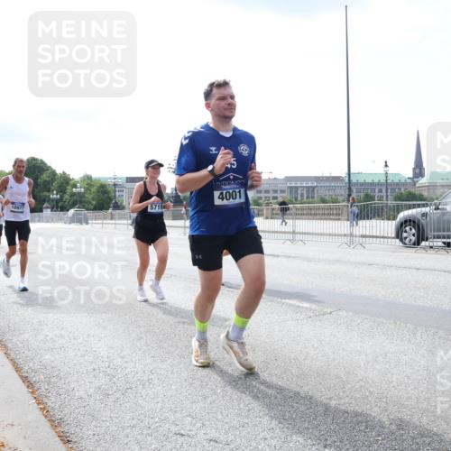 29.06.2025 - hella hamburg halbmarathon Lena Gebhardt http://msf.ph/oto/8354655 29.06.2025 10:13:52 Lombardsbrücke 10977, 5719, 4001, 1131, 1194, 1480, 1890, 2055, 2359, 2721, 2904, 2987, 4001, 4032, 4187, 4795, 4950, 4962, 5232, 5546, 5631, 5719, 6026, 6287, 6710, 6717, 6724, 7446, 7447, 7460, 7462, 7913, 8057, 8279, 8673, 9128, 9612, 9631, 9886, 10442, 10443, 10977, 11441, 11987, 12313, 12797, 12928, 12929, 12938, 13331, 13788, 13928, 15085, 15482, 15663, 15721, 15722, 15840, 16491, 17439, 17472, 17985, 18041, 18222, 18231, 18236, 18239 meine-sportfotos.de