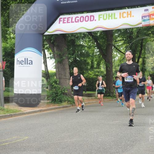 29.06.2025 - hella hamburg halbmarathon KatJ http://msf.ph/oto/8354664 29.06.2025 10:51:37 Zwischen KM18-KM19 1863, 3039, 3182, 3248, 6100, 7042 meine-sportfotos.de
