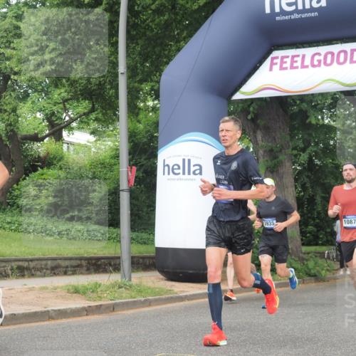 29.06.2025 - hella hamburg halbmarathon KatJ http://msf.ph/oto/8354666 29.06.2025 10:21:41 Zwischen KM18-KM19 51, 6358, 7793 meine-sportfotos.de