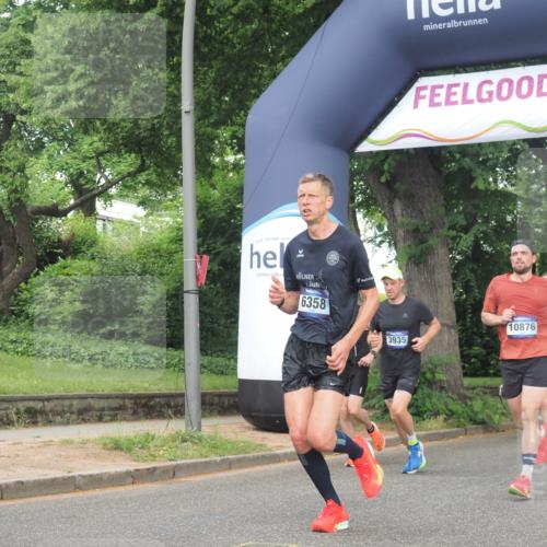 29.06.2025 - hella hamburg halbmarathon KatJ http://msf.ph/oto/8354691 29.06.2025 10:21:41 Zwischen KM18-KM19 51, 6358, 7793 meine-sportfotos.de