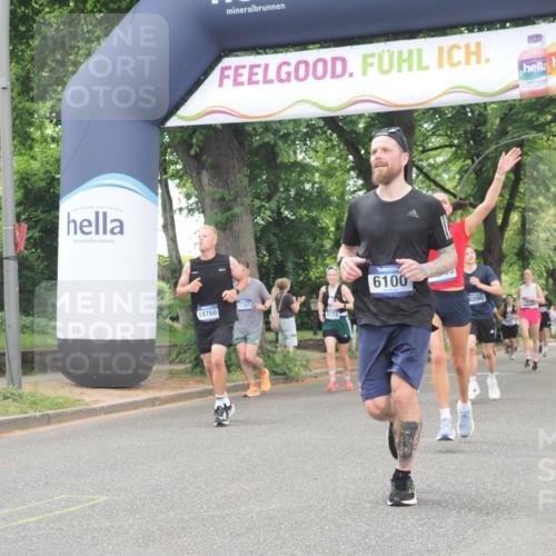 29.06.2025 - hella hamburg halbmarathon KatJ http://msf.ph/oto/8354774 29.06.2025 10:51:37 Zwischen KM18-KM19 1863, 3039, 3182, 3248, 6100, 7042 meine-sportfotos.de