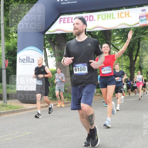 29.06.2025 - hella hamburg halbmarathon KatJ http://msf.ph/oto/8354823 29.06.2025 10:51:38 Zwischen KM18-KM19 1863, 3039, 3182, 3248, 6100, 6174 meine-sportfotos.de