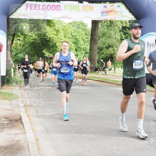 29.06.2025 - hella hamburg halbmarathon MichiJ http://msf.ph/oto/8354869 29.06.2025 10:41:46 Zwischen KM18-KM19 1327, 1815, 2119, 3041, 3256, 6581, 9012, 12526, 12584, 12961, 14026, 14461, 14638, 14948, 15868, 16375, 16868, 16871, 17087, 17259, 17698, 18268, 18450 meine-sportfotos.de