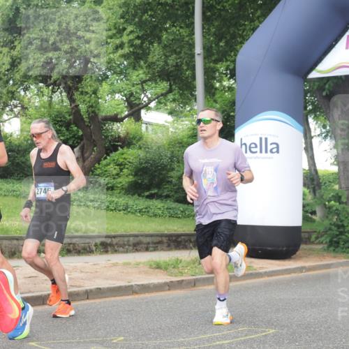 29.06.2025 - hella hamburg halbmarathon KatJ http://msf.ph/oto/8354927 29.06.2025 10:21:43 Zwischen KM18-KM19 51, 2746, 3935, 6358, 7793 meine-sportfotos.de