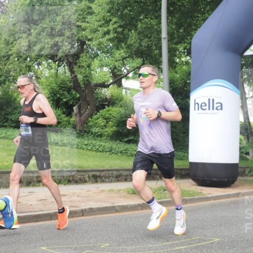 29.06.2025 - hella hamburg halbmarathon KatJ http://msf.ph/oto/8354944 29.06.2025 10:21:43 Zwischen KM18-KM19 51, 2746, 3935, 6358, 7793 meine-sportfotos.de