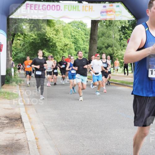 29.06.2025 - hella hamburg halbmarathon MichiJ http://msf.ph/oto/8355052 29.06.2025 10:41:48 Zwischen KM18-KM19 1815, 2119, 3041, 3058, 3256, 3898, 6581, 9012, 12584, 12961, 14026, 14461, 14638, 15408, 15868, 15896, 16375, 16871, 17087, 17259, 17698, 18268, 18450 meine-sportfotos.de